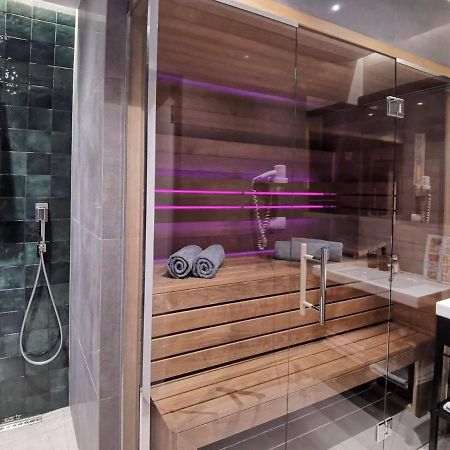 Jacuzzi Apartments Krakow Bagian luar foto