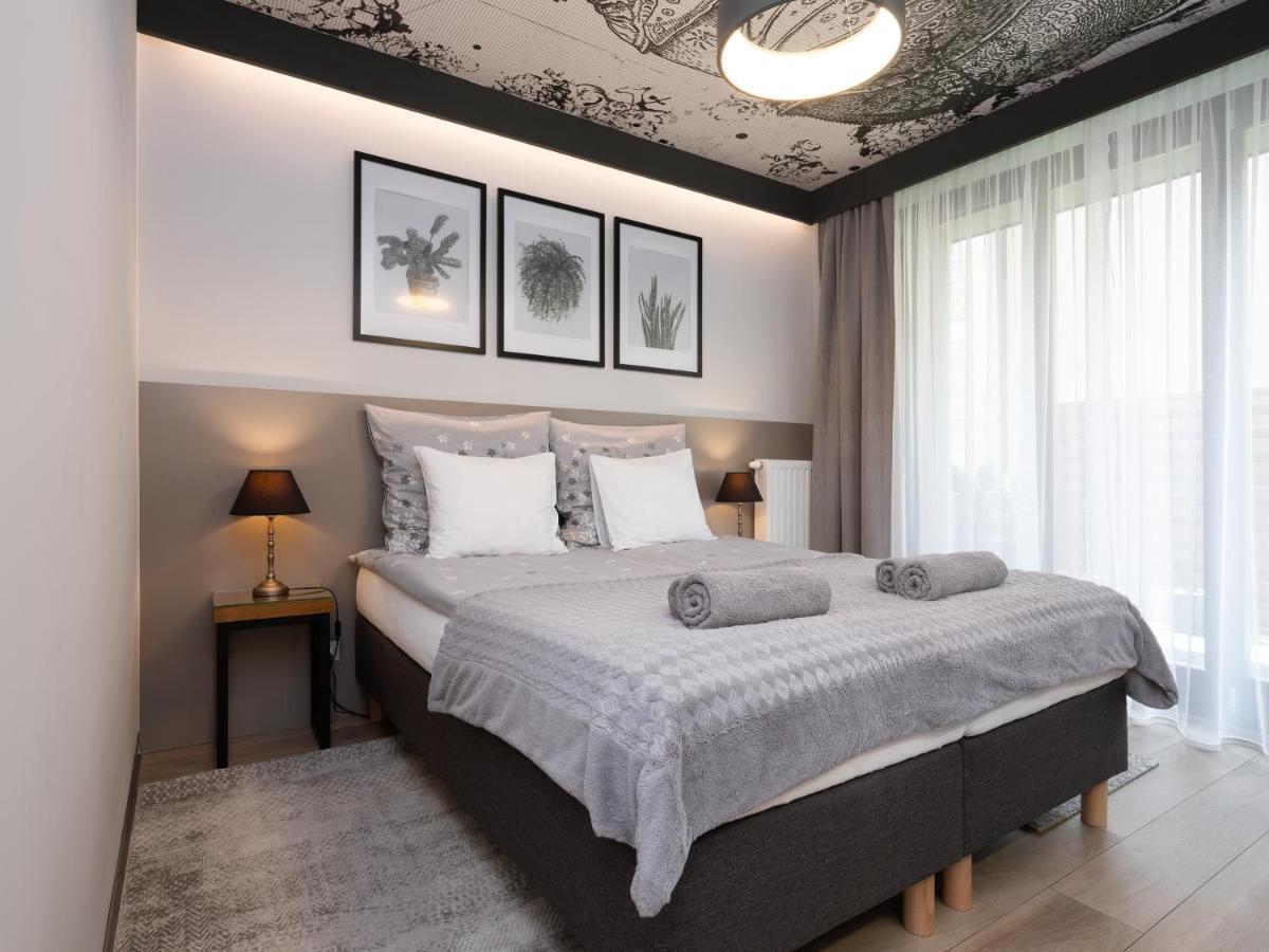 Jacuzzi Apartments Krakow Bagian luar foto