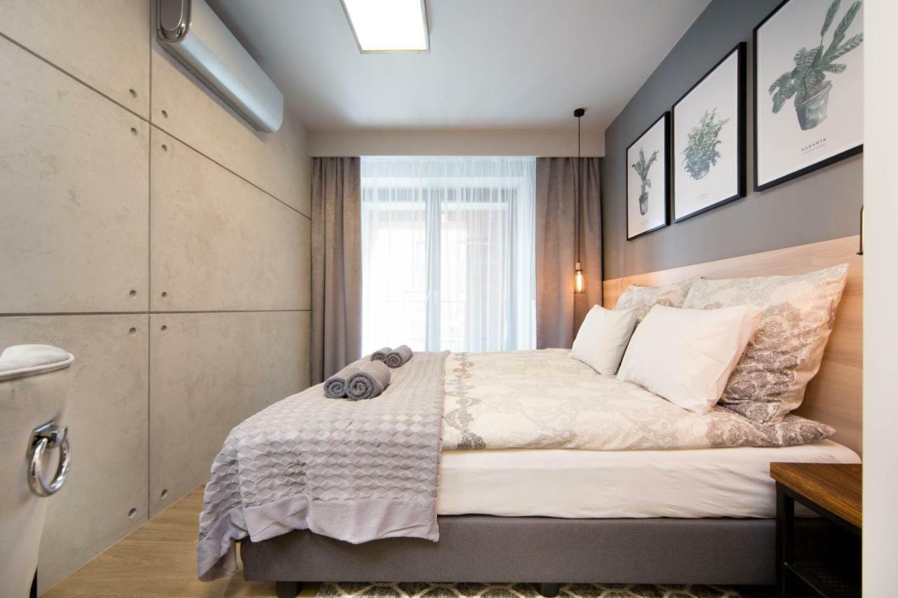 Jacuzzi Apartments Krakow Bagian luar foto